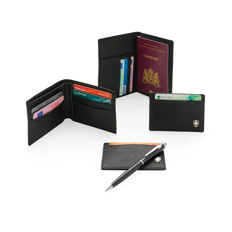 Swiss Peak RFID card holder