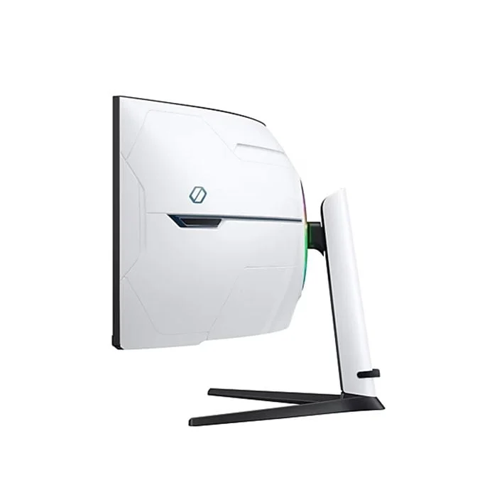 Monitor Samsung G95NC, 57'', DUltra HD, VA, 7680 x 2160, 420 cd/m2, 1 ms, 240 Hz, Gaming, curved