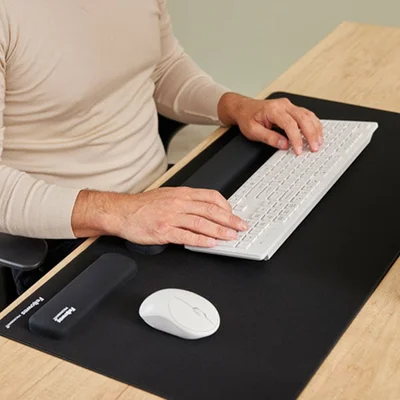 Пад за китка Fellowes Breyta, 6 х 47 cm, черен