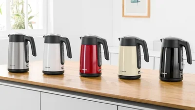 Електрическа кана за вода Bosch TWK7L463, 1.7 L, 2400 W, черна