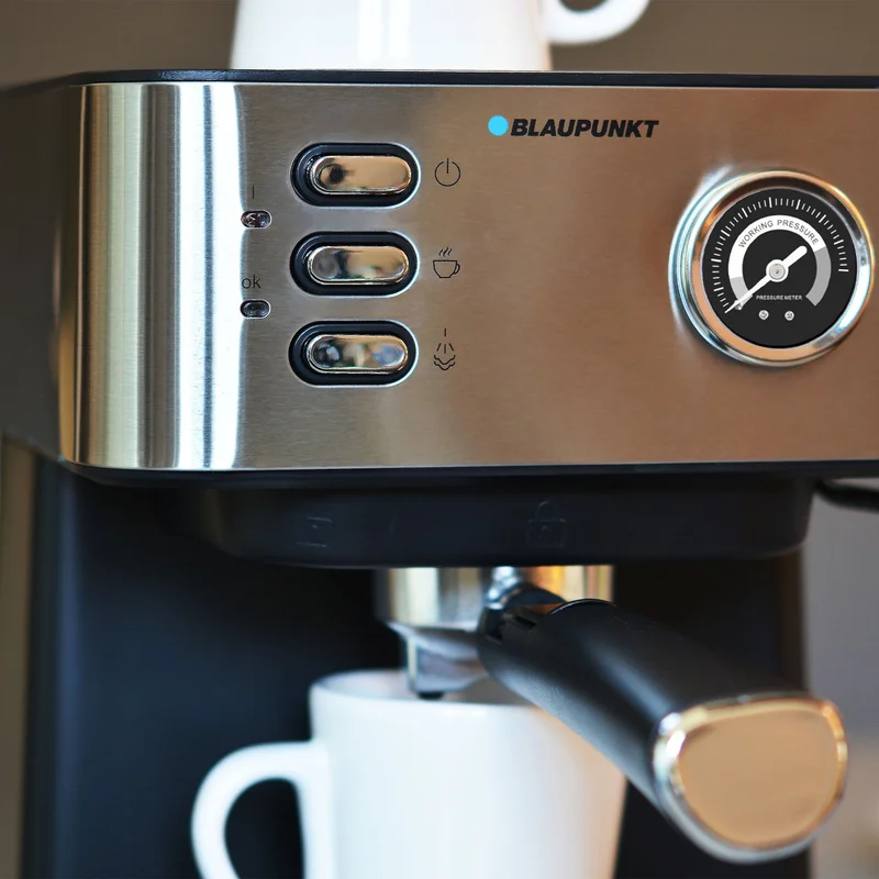 Espresso coffee machine Blaupunkt CMP312, pressure of the pump 15 bar