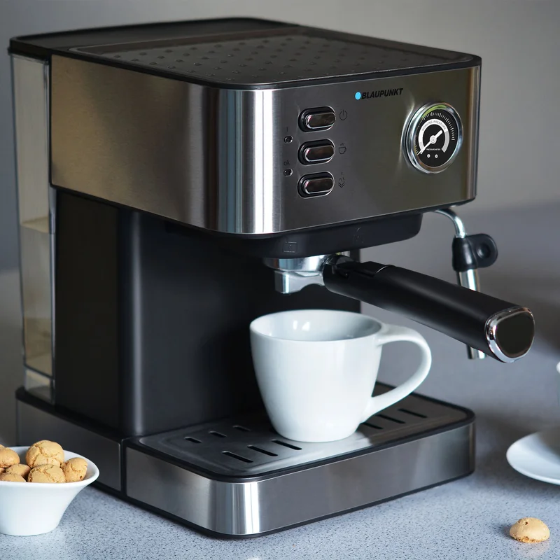 Espresso coffee machine Blaupunkt CMP312, pressure of the pump 15 bar