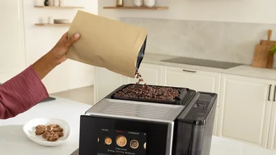 Bosch Fully Automatic Coffee Machine VeroCafe TQE80703, Series 8