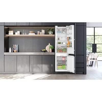 Хладилник Bosch KIN96ADC0, за вграждане, с фризер, серия 6, 290 L