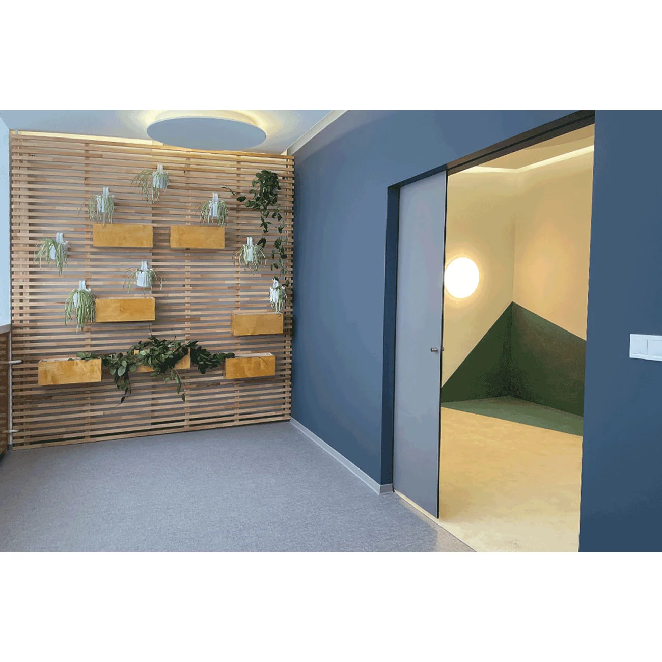Decorative wall, with 8 planters, 4000 x 58 x 2400 mm