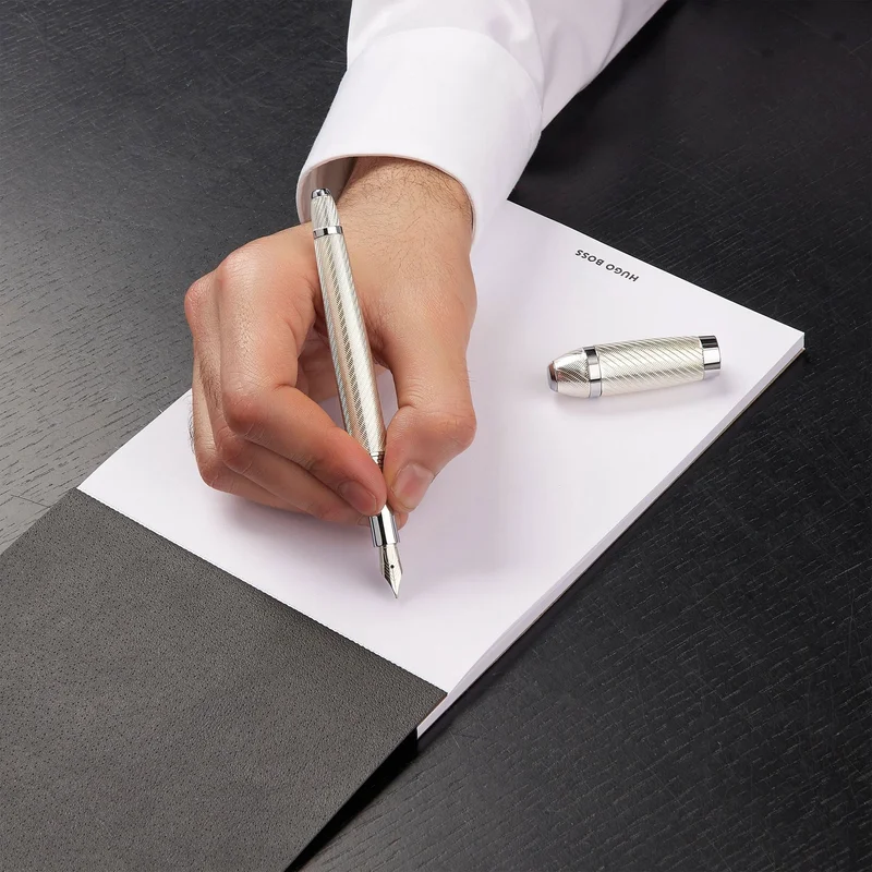 Hugo Boss Pen Arc Futurist, in case, silver