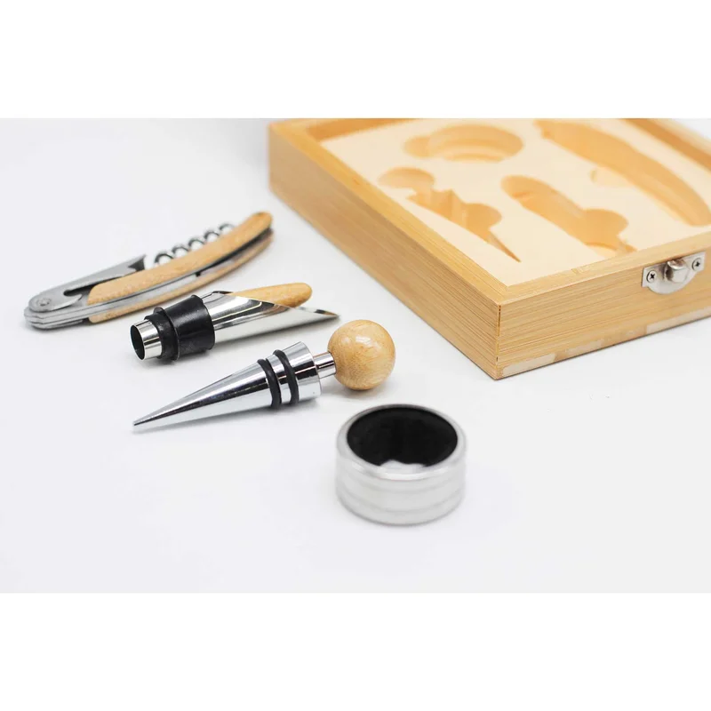 Bella Wine Accessories, in wooden box