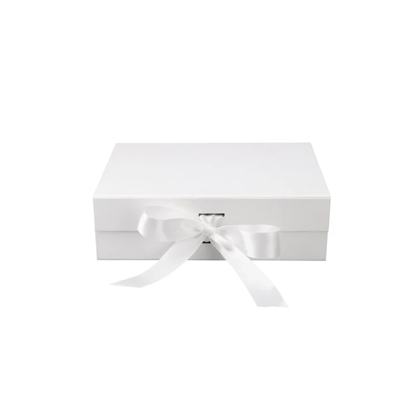 Office 1 Кутия Gift Box, с магнитно затваряне, сгъваема, 24 х 18 х 7.8 cm, бяла