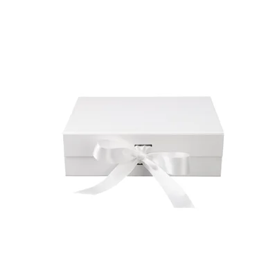 Office 1 Кутия Gift Box, с магнитно затваряне, сгъваема, 24 х 18 х 7.8 cm, бяла