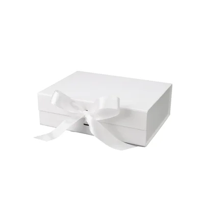 Office 1 Кутия Gift Box, с магнитно затваряне, сгъваема, 26 х 23 х 9.5 cm, бяла