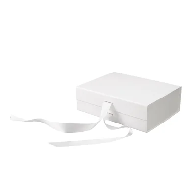 Office 1 Кутия Gift Box, с магнитно затваряне, сгъваема, 26 х 23 х 9.5 cm, бяла