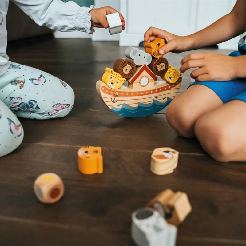Small Foot Balancing game, wooden, 20 x 2.5 x 12 cm