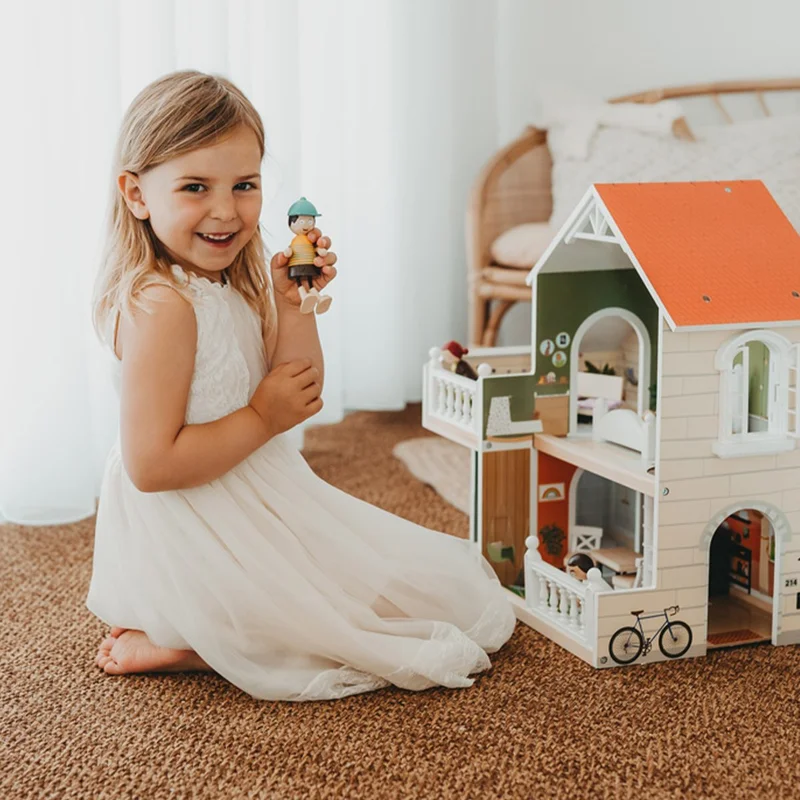 Small Foot Dollhouse, with terrace and roof