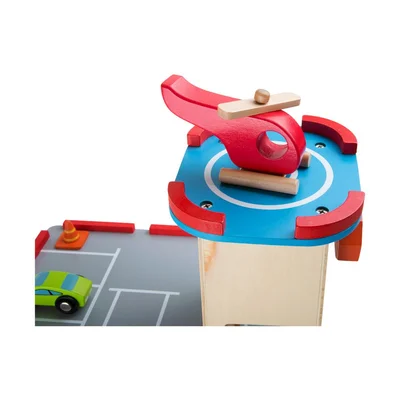 Small Foot Parking garage, 3 levels with airplane track