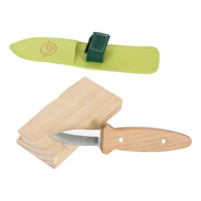 Small Foot Woodcarving set Discover