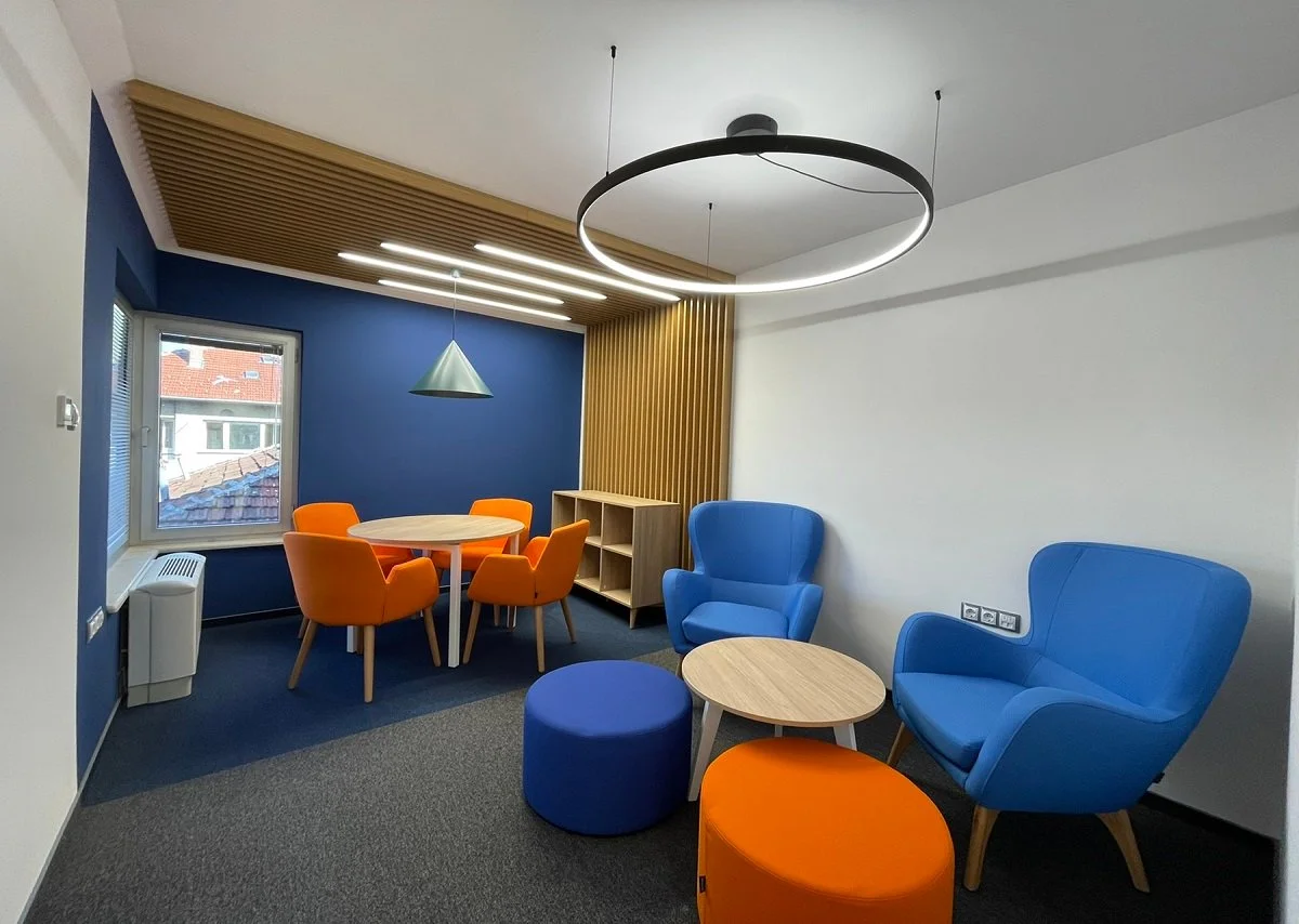 Office1_1.jpg