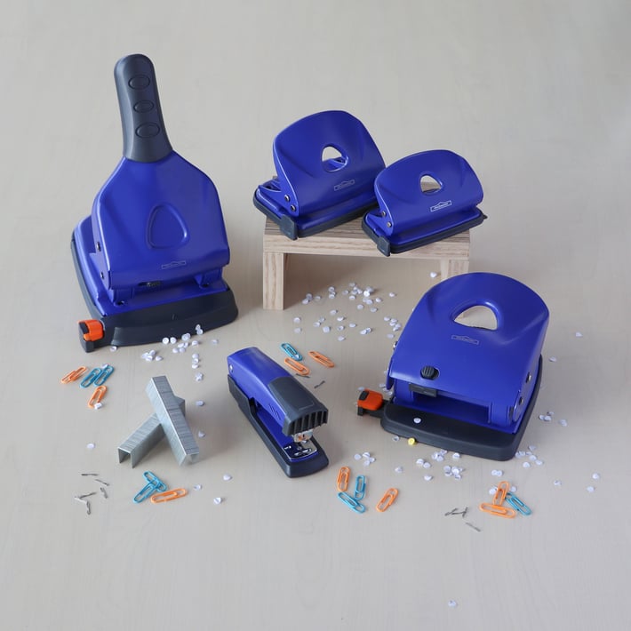 Office 1 Перфоратор с ограничител P15, за 15 листа, тъмносин