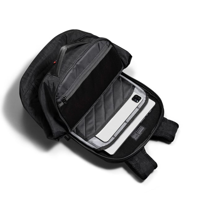 Раница за лаптоп Kingsons Metro Vault, 15.6'', 22.5 L, черна