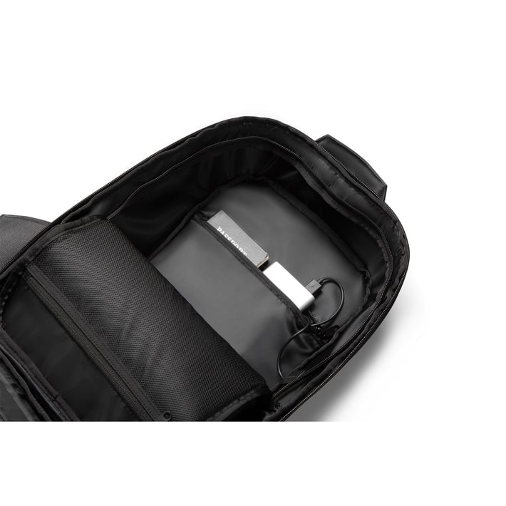 Раница за лаптоп Kingsons Shadow Pro, 15.6'', водоустойчив полиестер/PVC покритие, 20 L, черна