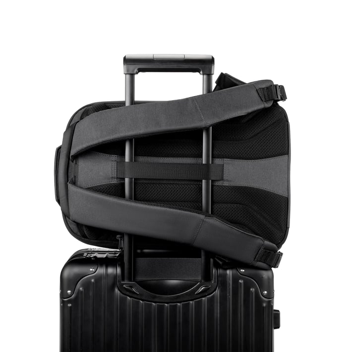 Раница за лаптоп Kingsons Shadow Pro, 15.6'', водоустойчив полиестер/PVC покритие, 20 L, черна