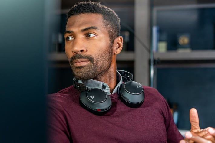 Слушалки HP Poly Voyager Surround 80, Microsoft Teams, USB Type-C + USB Type-C/Type-A адаптер