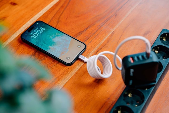 Кабел Verbatim Sync & Charge, магнитен, USB Type-C към USB Type-C, 60 W, 120 cm, сив