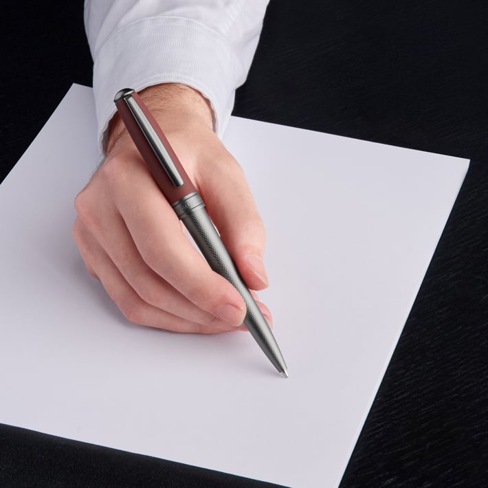 Hugo Boss Химикалка Essential Active, червена