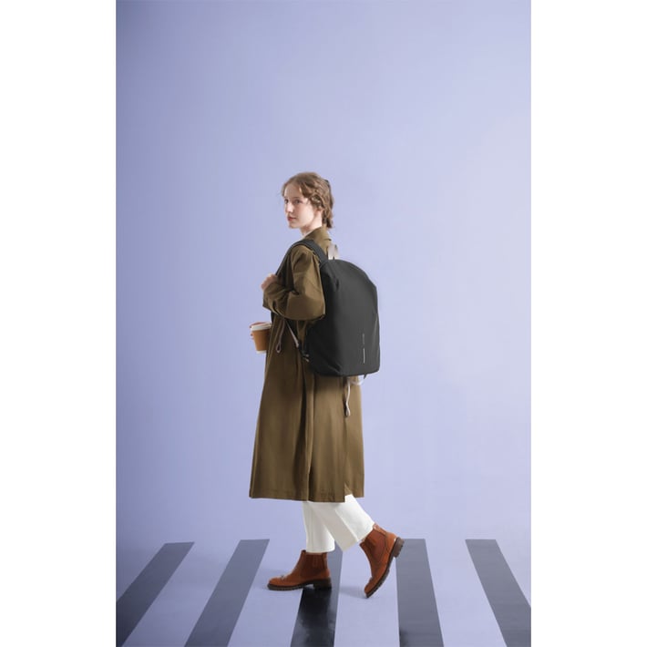 XD Backpack Design Switch, reversible, 16'', 22 L, beige and black