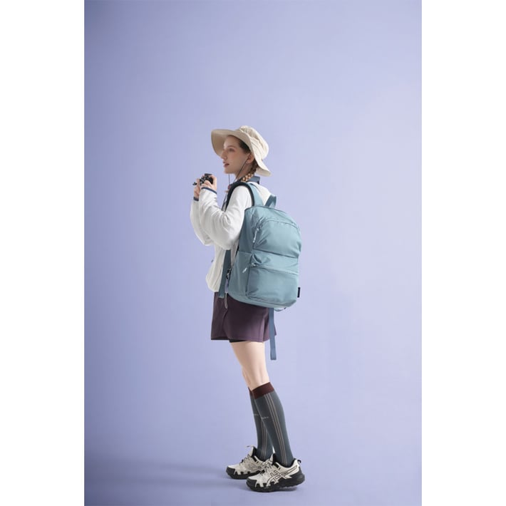 XD Backpack Design Switch, reversible, 16'', 22 L, light blue and dark blue