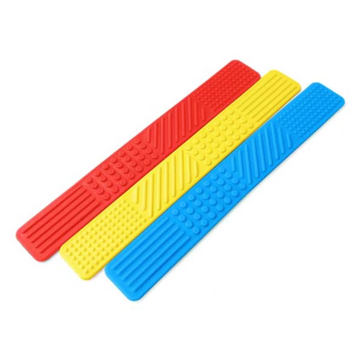 Spatula, embossed, 15 ? 1.9 cm