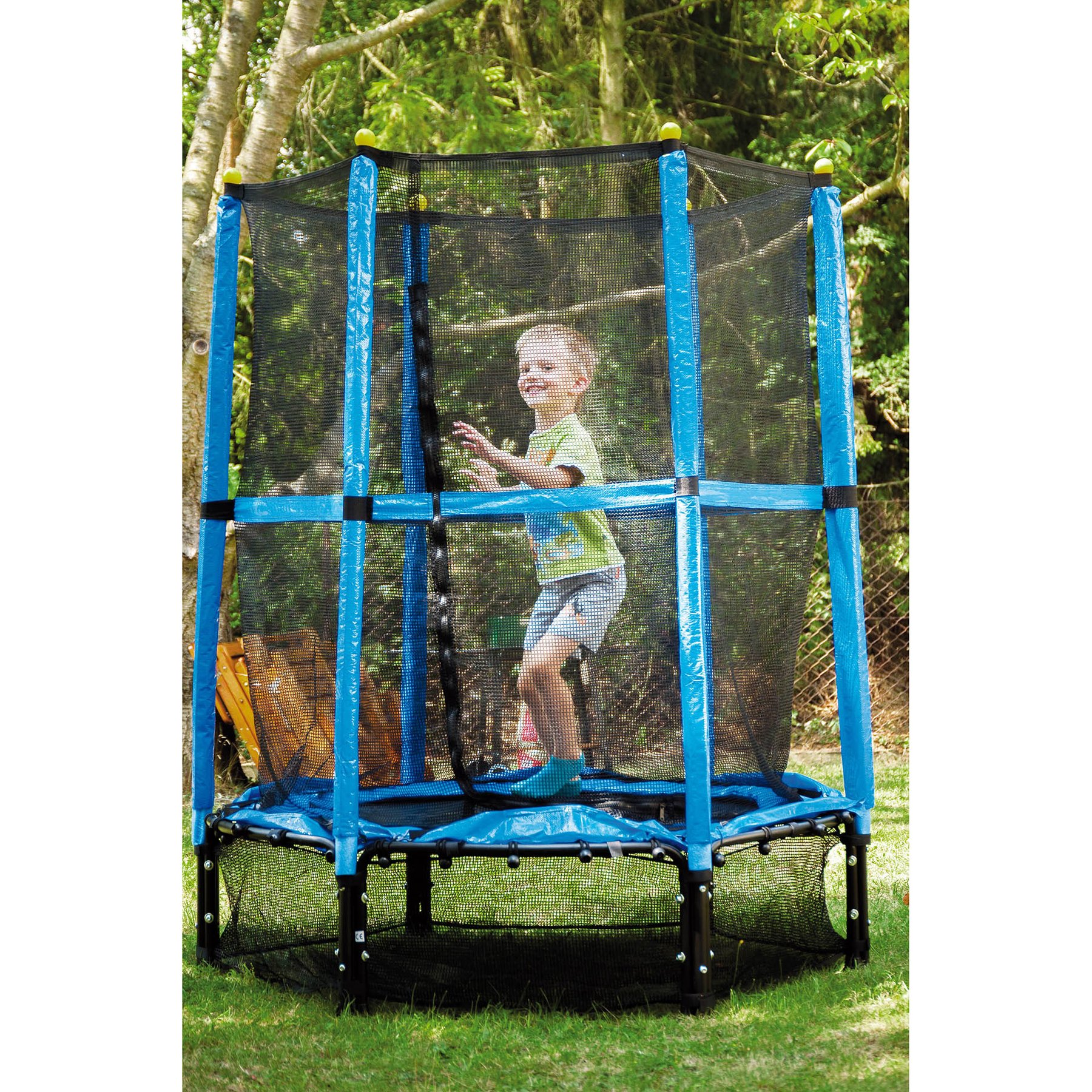 Nowa Szkola Trampoline with safety net, 139 x 180 cm