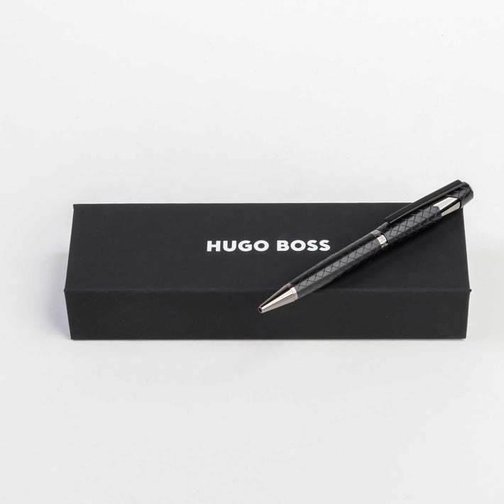 Hugo Boss Химикалка Chevron, в кутия, черна