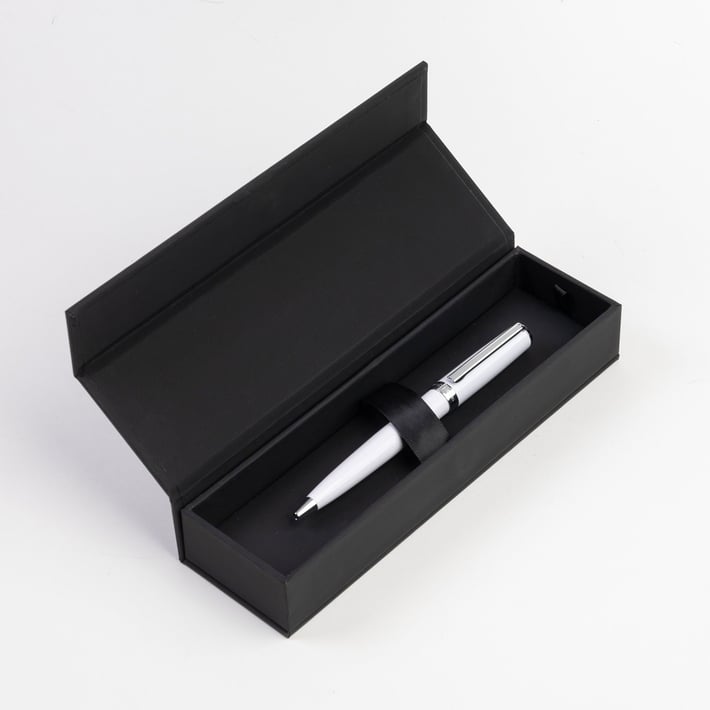 Hugo Boss Химикалка Gear Icon, в кутия, бяла