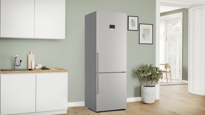 Bosch Хладилник KGN49AICT, с фризер, No frost , 440 L, инокс