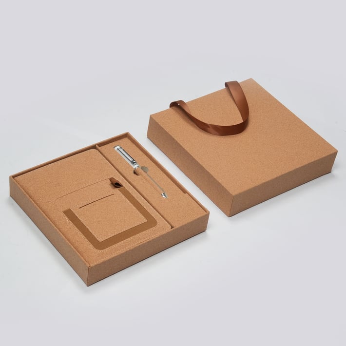 Комплект тефтер и химикалка Floral Cork, в кутия