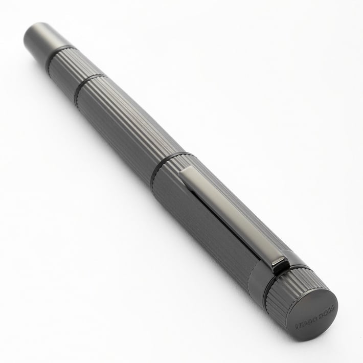Hugo Boss Писалка Core, в кутия, хром