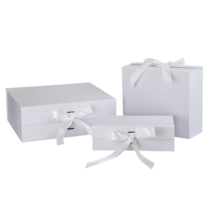 Office 1 Кутия Gift Box, с магнитно затваряне, сгъваема, 33 х 27 х 12 cm, бяла