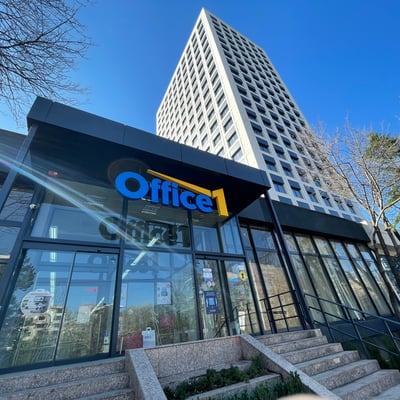 Историята на Office 1: От мечтата, през успеха, до световната марка